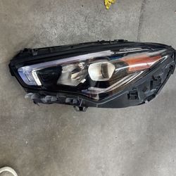 Mercedes Benz CLA Lt Headlight Oem