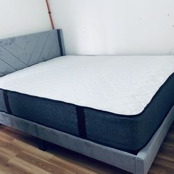 Set Queen size Bed Frame+Mattress 9”Thick brand new in box Delivery 🚚 Available