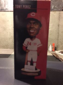 Tony Perez bobblehead w/box
