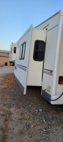 Traila 4 Este nociones Aire Nuevo Todo Le Trabaja Bien TÃtulo En Mano LRgo 36 Ft En $14000
