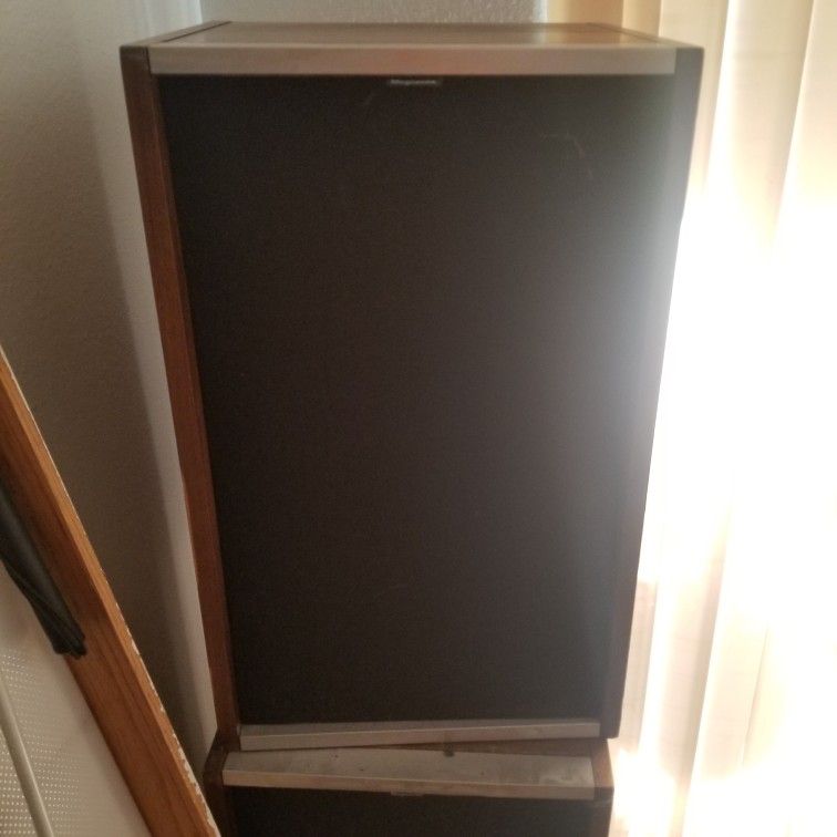 Magnavox Max 12 SPEAKER 2 QTY