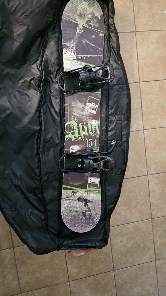 Snowboard $100 Complete Set