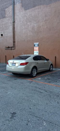 Buick Lacrosse CXL v6