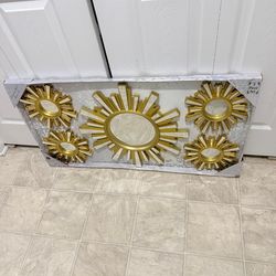 beautiful brand new 5 peice decorative wall mirror set. (MUST SELL TODAY)