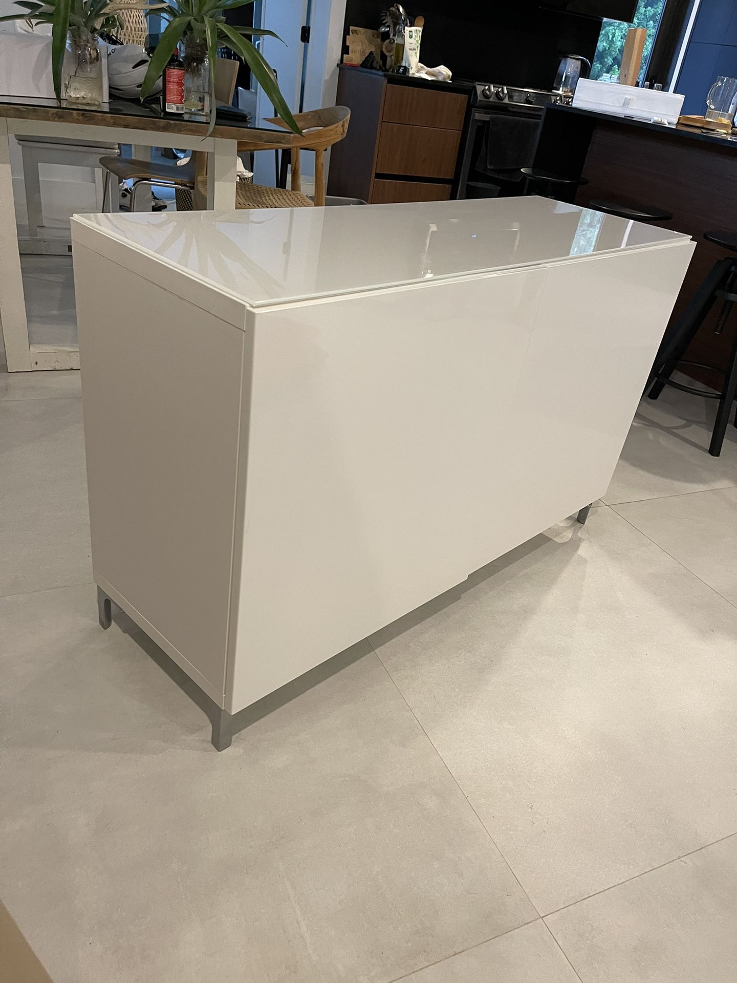 Besta cabinet With Glass Top 47x16x29