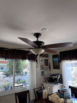 Hunter’s fan and light with remote