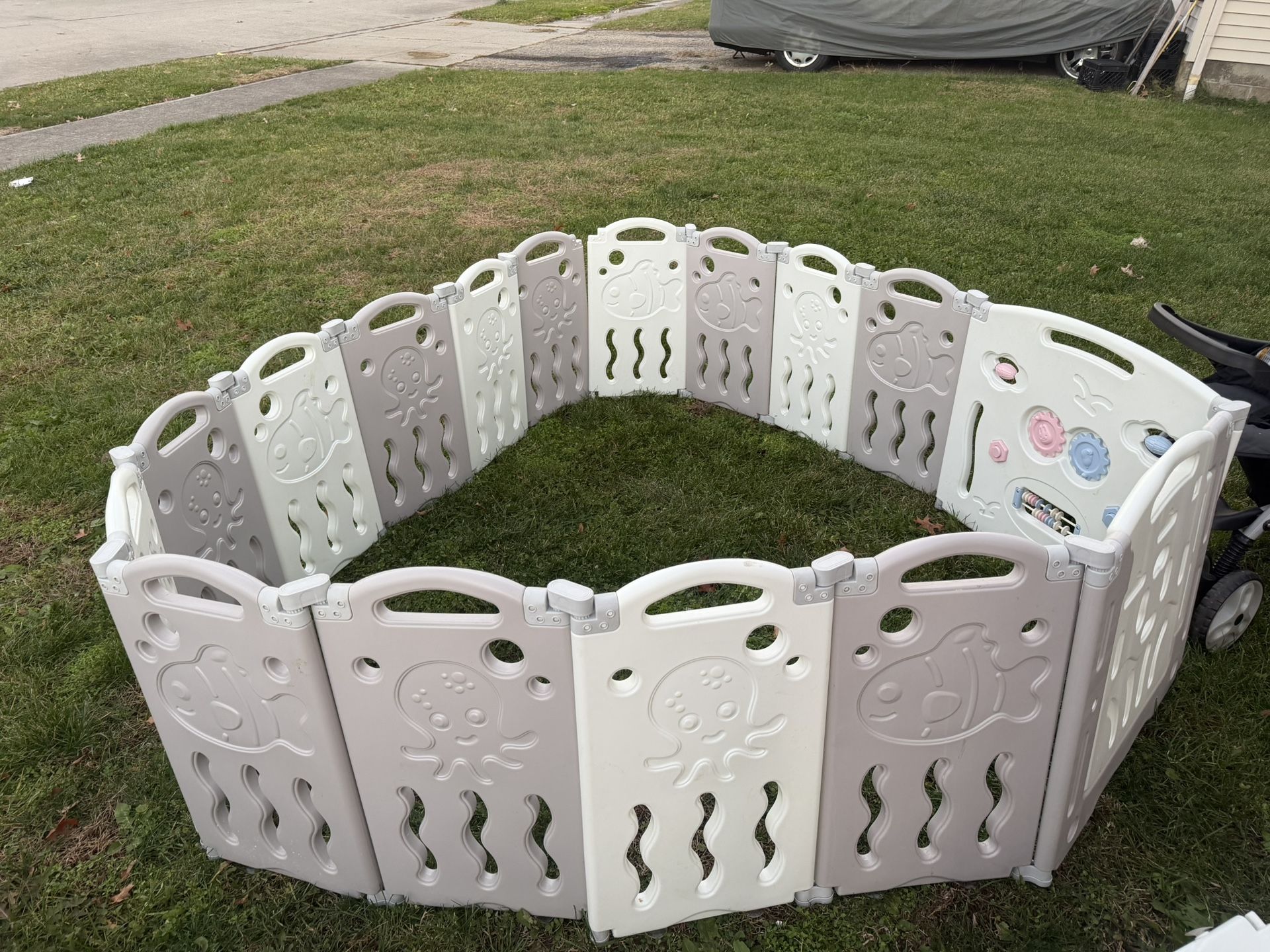 15 Piece Collapsible Baby Doodler Gate Play Pen