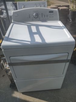 Kenmore gas dryer -$120 located in Oakdale