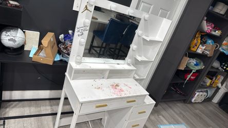 FREE VANITY