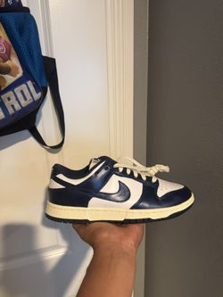 nike dunk low vintage navy