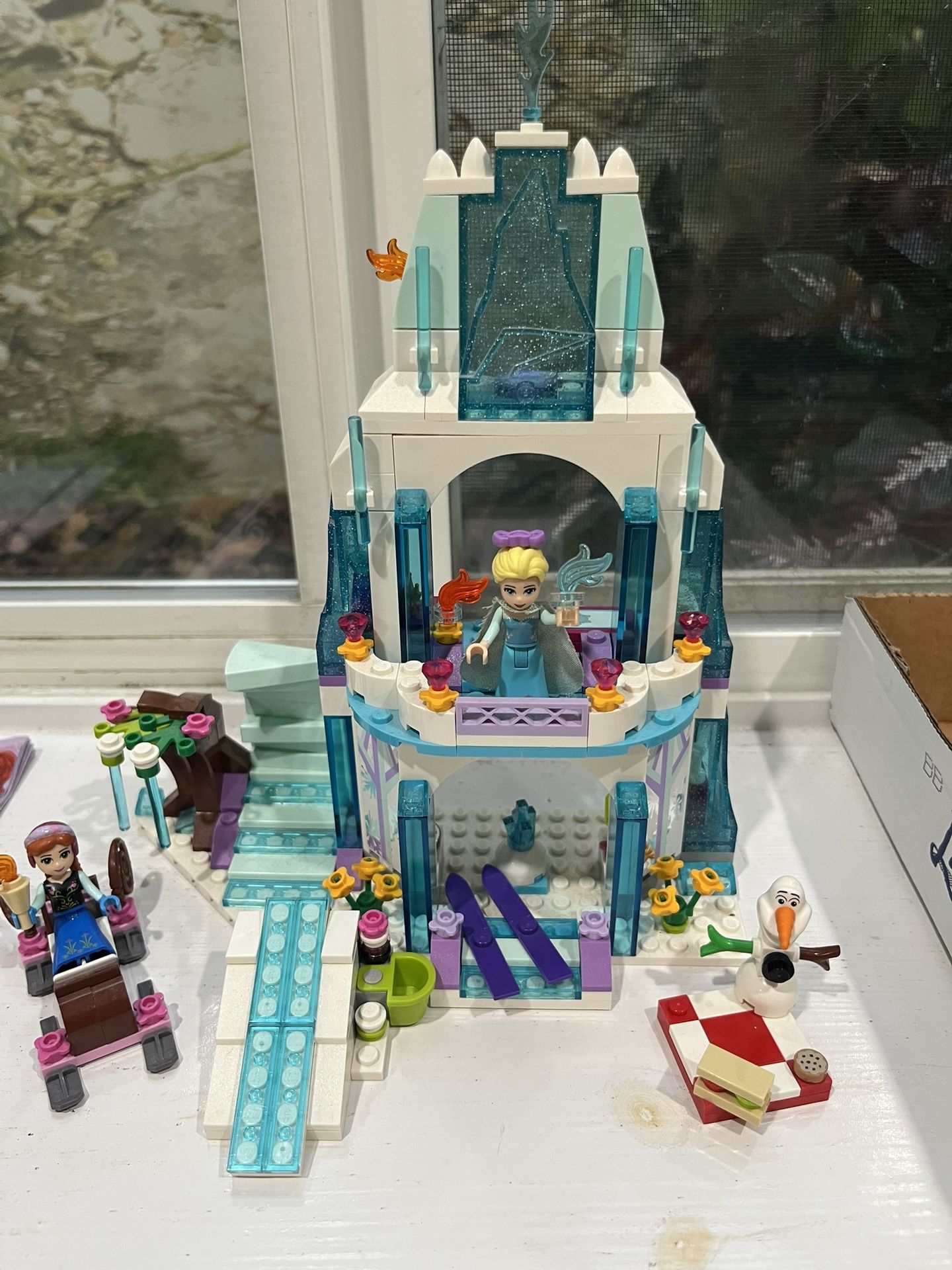 LEGO 41062 Disney Elsa's Sparkling Ice Castle