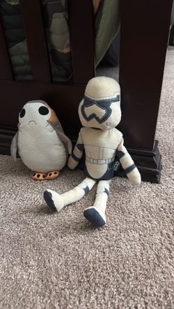 Star Wars  storm trooper and Porg collectibles