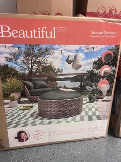Beautiful Outdoor Storage Ottoman – Brand New in Box