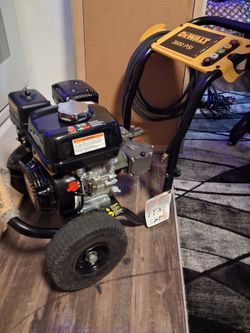 DEWALT 3600 PSI Gas Pressure Washer