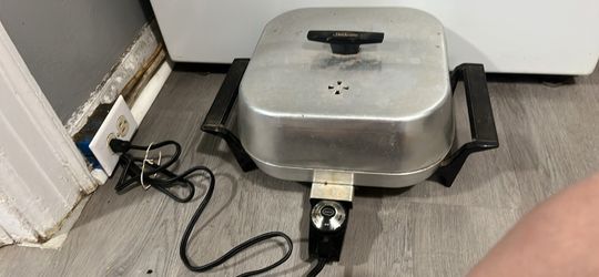 Vintage sunbeam electric skillet
