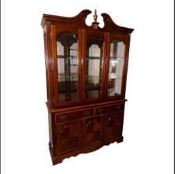 American Drew Solid Cherry American Independence Collection 56"