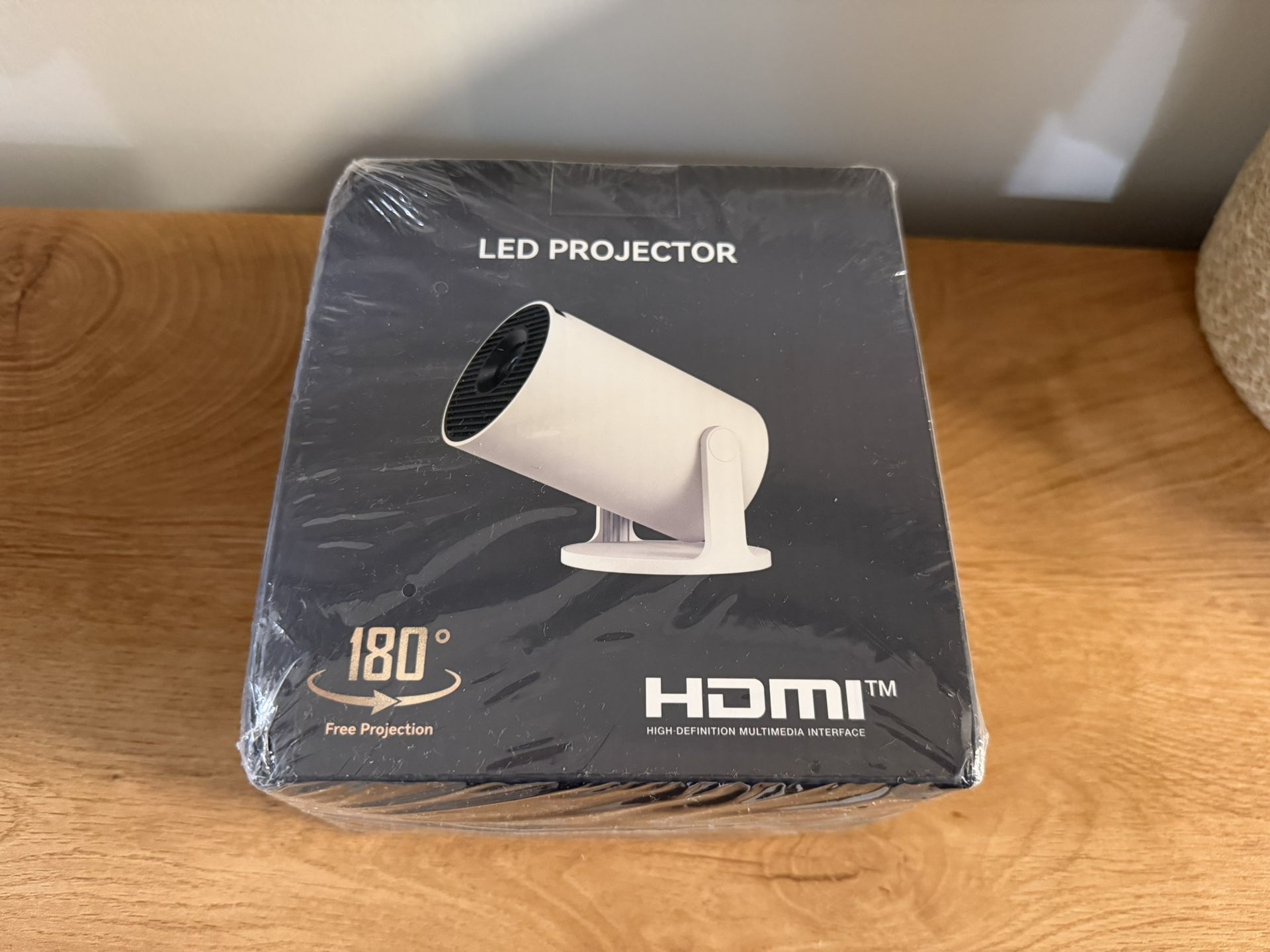 Brand New Mini Smart Projector