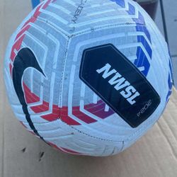 Nike Academy Aerowsculpt Technology Soccer Ball Size 5 Purple White NWSL