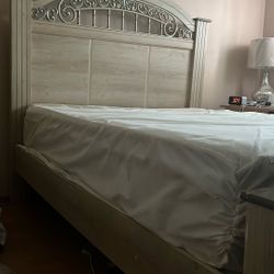 Queen bed + mattress 