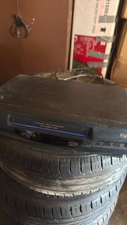 Omnivision 4 Head Hi-Fi Stereo VCR