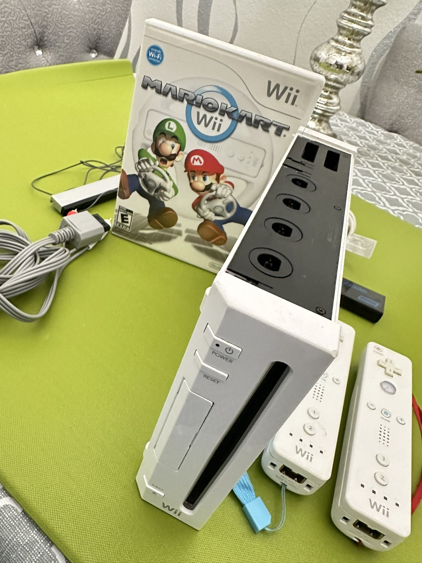 ‼️ NINTENDO Wii CONSOLE WITH GAME CUBE PORTS + Wii Fit 