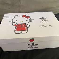 Adidas Originals x Hello Kitty