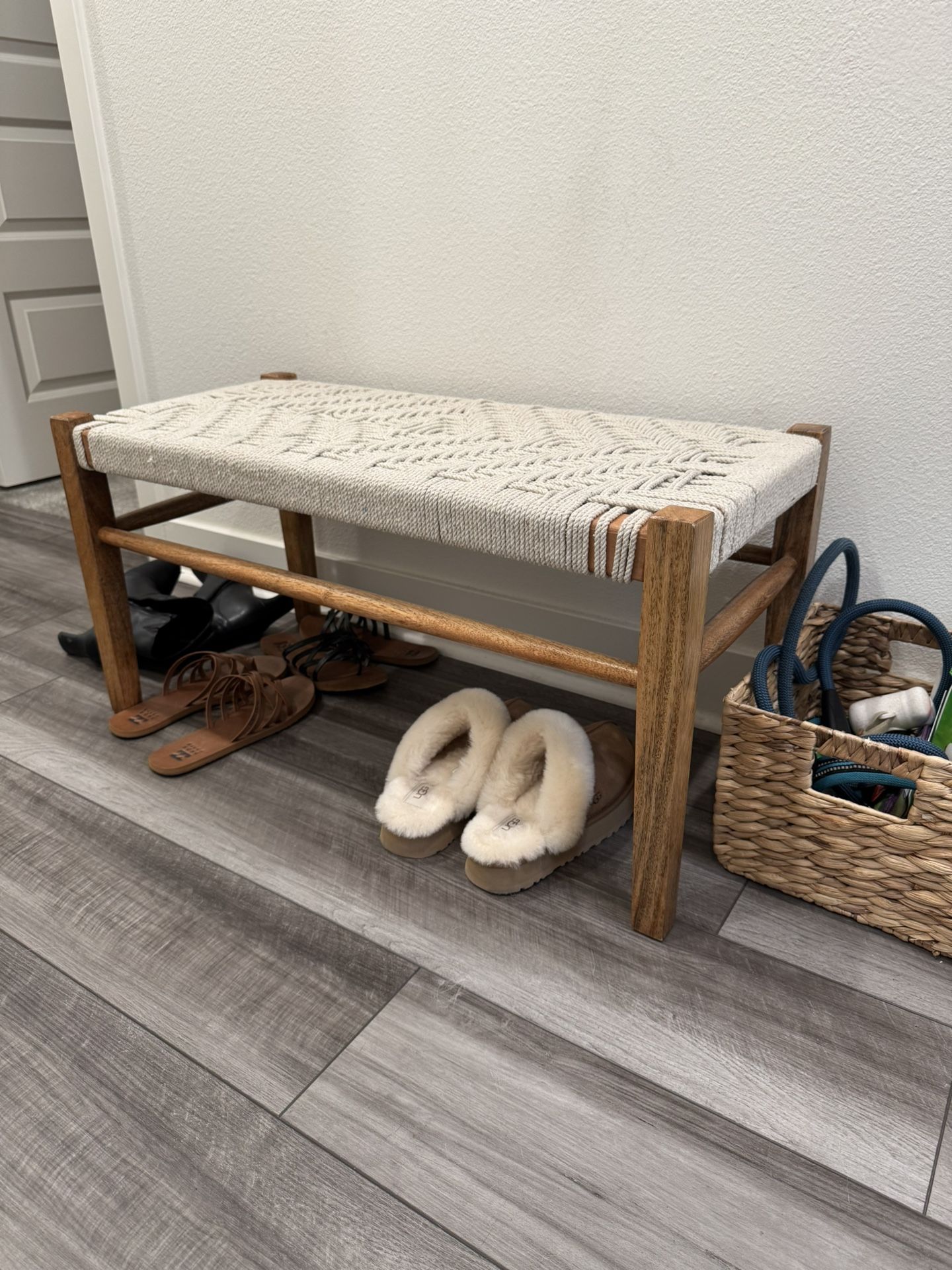 Trendy Bench