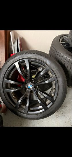 2 OEM BMW X5 or X6 M 20” Wheels + 3 used Tires 85-90% tread