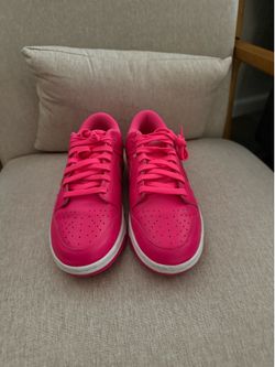 Nike Dunks Hyper Pink 9.5W