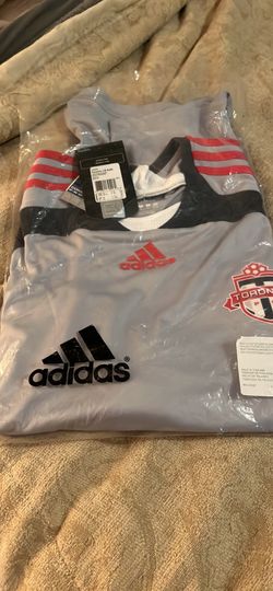 Toronto  Adidas Xl Long sleeve Soccer Shirt