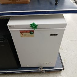 Magic Chef Chest Freezer 