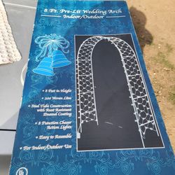 8 Ft Per-lit Wedding Arch