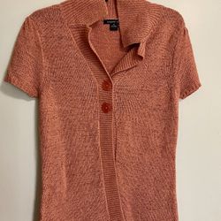 August Silk Size M Salmon colored pink cardigan  Short sleeve 