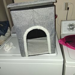 Cat house.   Free!