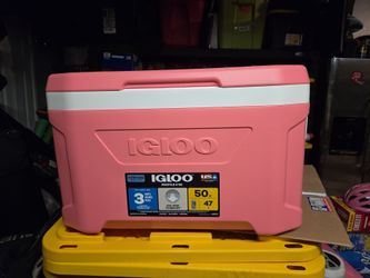 Igloo 50qt cooler BRAND NEW NEVER USED 78 cans