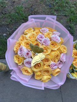 $45 Bouquet/ Flowers/ Rosas