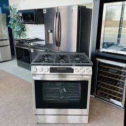 Midea 6.1 cu.ft. Slide In Range 30-in 5 Burners 6.1-cu ft Self-Cleaning Air Fry Convection Oven Slide-in Range