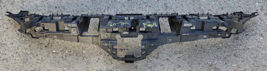 2020 2021 2022 2023 2024 TOYOTA HIGHLANDER FRONT BUMPER UPPER GRILL BRACKET