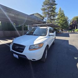 Honda Hyunday, Santa Fe. 