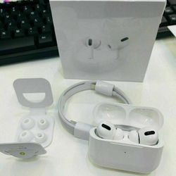 Apple 3 Air Pods Pro 3 Wireless Earphone
