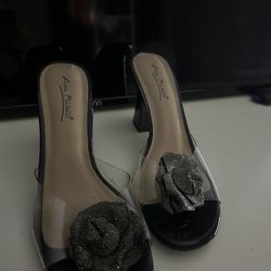 High heels (Anne Michelle)