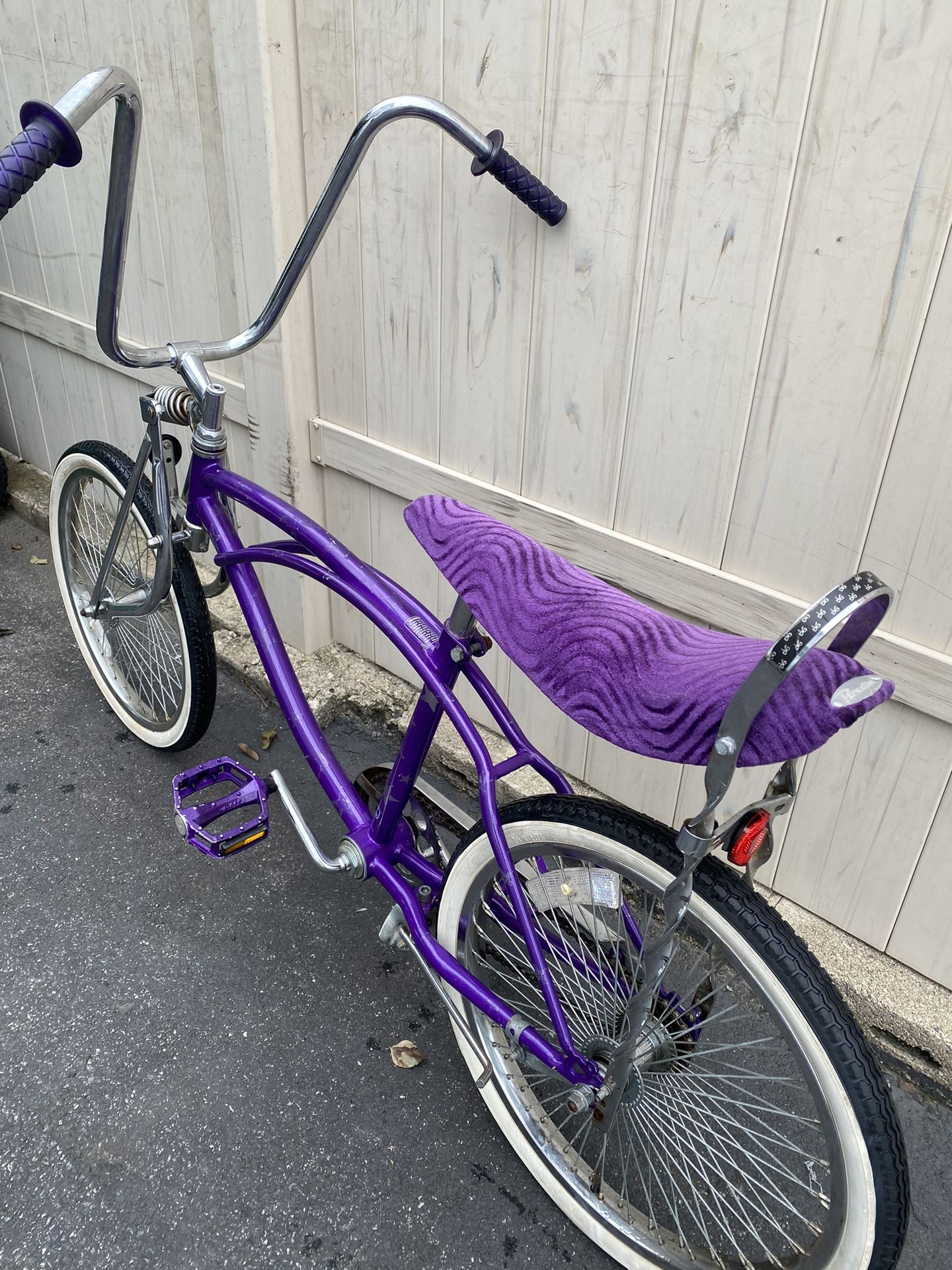 Vintage 2004 BRATZ Banana Seat 20 Bicycle Stingray Cruiser for Sale in Medford MA OfferUp