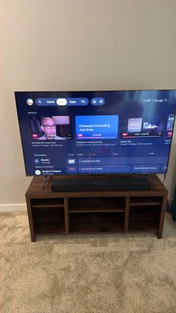 TCL Tv , Tv Stand and speaker
