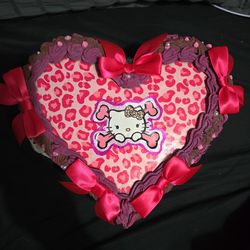 Fake hello kitty prop heart cake