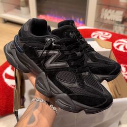 New Balance 9060 Triple Black 