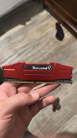 Parts computer: G.Skill Ripjaws V DDR4 RAM Sticks (4)- need gone asap best offer