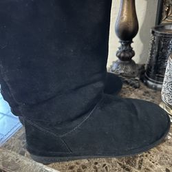 Women’s Bear paw 🐾 Boots Size 11 