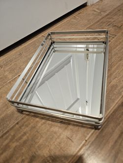 Vanity Tray Mirror,  Like New Condition,  10 X 7 X 2.5