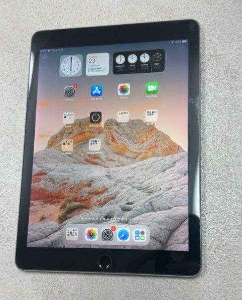 iPad Pro 9.7” (Silver | 32GB | WiFi)