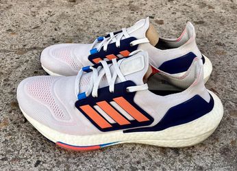 ADIDAS ULTRABOOST